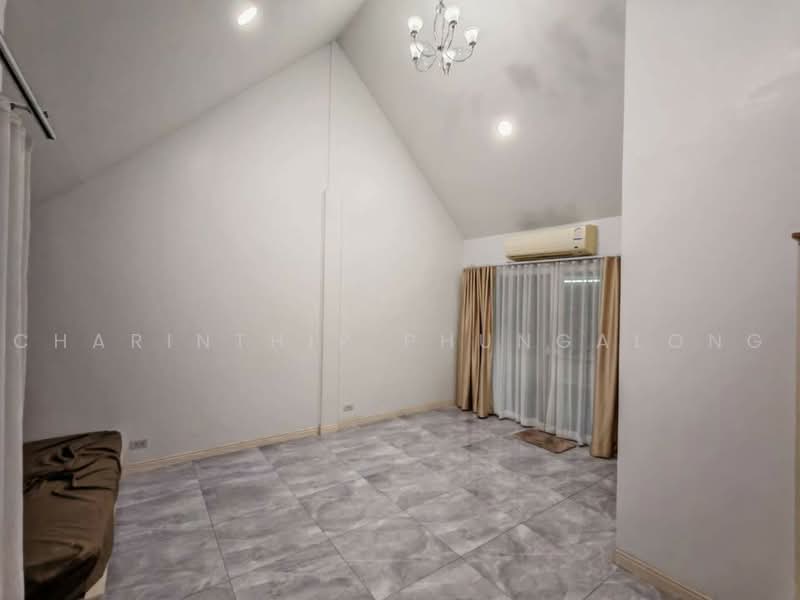 โฮมออฟฟิศ 4 ชั้น 3 ห้องนอน at ลาดพร้าว 80 ใกล้ MRT สายสีเหลือง สถานีลาดพร้าว 83, กรุงเทพ, วังทองหลาง, กรุงเทพ, 350 ตร.ม., ทาวน์เฮ้าส์ ให้เช่า, โดย Charinthip Phungalong, 500493516 - DDproperty.com