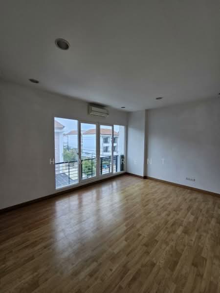 Baan Klang Muang S-Sense Rama 9-Ladprao : บ้านกลางเมือง เอสเซ้นส์ พระราม 9-ลาดพร้าว, กรุงเทพ, ซอยลาดพร้าว 84 ถนนลาดพร้าว, วังทองหลาง, กรุงเทพ, 180 ตร.ม., ทาวน์เฮ้าส์ ให้เช่า, โดย Home4rent, 500493530 - DDproperty.com