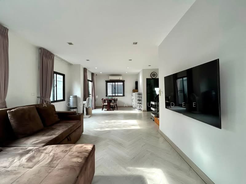 Venue Tiwanon-Rangsit, Pathum Thani, Bang Kadi, Muang Pathum Thani, Pathum Thani, 3 Bedrooms, 167 sqm, Single Detached House For Sale, by Adool Manusdee, 500493588 - DDproperty.com