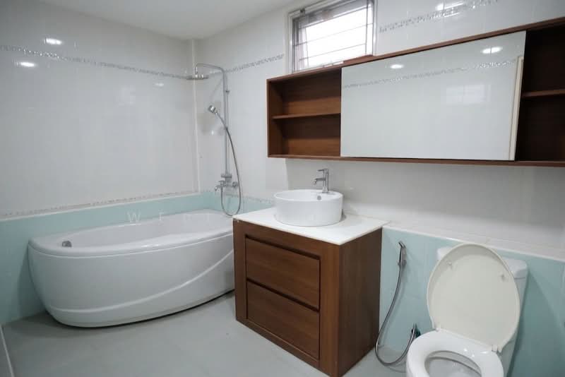 Baan Sukhumvit 12, Bangkok, Khlong Toei, Bangkok, , 300 sqm, Shophouse For Rent, by Wella Holmes, 500493605 - DDproperty.com