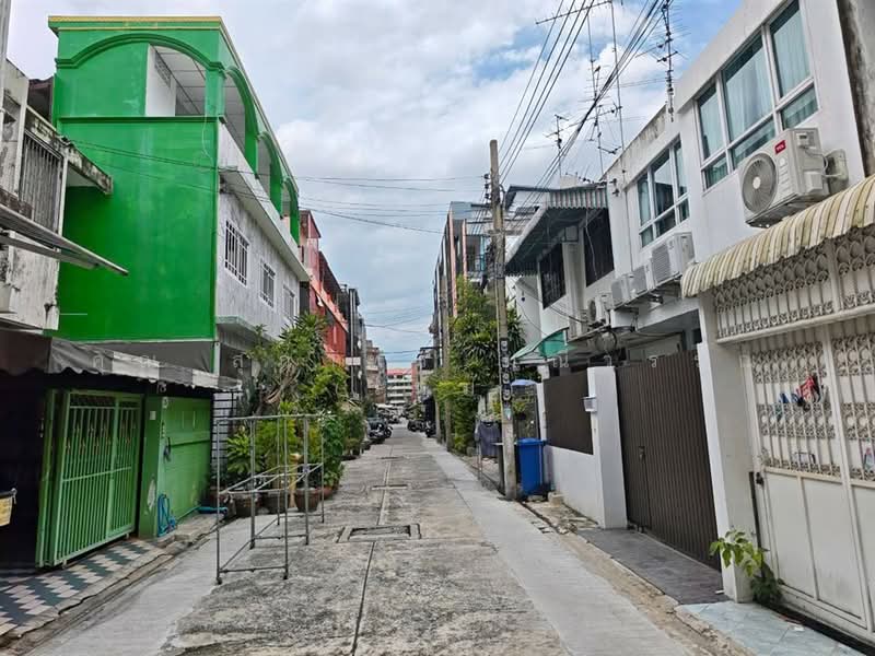 ทาวน์เฮ้าส์ 2 ชั้น 21 ตร.ว. ทาวน์เฮ้าส์ ซอยจันทน์16 แยก7, Bangkok, ถนนจันทน์, Thung Wat Don, Sathon, Bangkok, 3 Bedrooms, 130 sqm, Townhouse For Sale, by คุณ สุภาพร มณีวรรณ (ใหม่), 500493662 - DDproperty.com