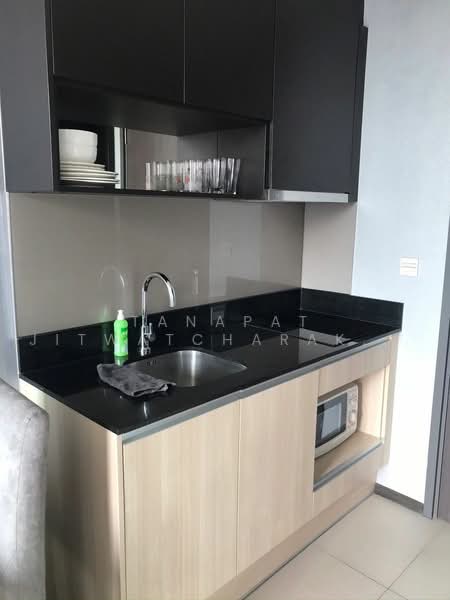 The Edge Sukhumvit 23, Bangkok, 6 Soi Sukhumvit 23, Khlongtoei Nua, Watthana, Bangkok, 1 Bedroom, 33 sqm, Condo For Rent, by Tanapat Jitwatcharakomol, 500493686 - DDproperty.com