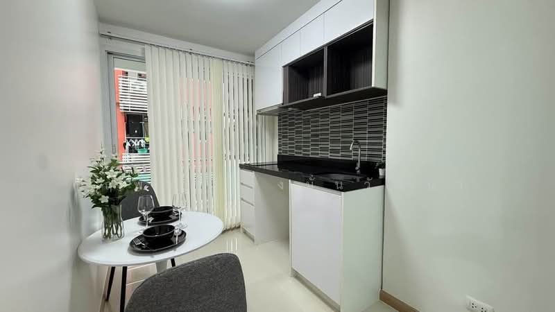 Chateau In Town Ratchada 19, Bangkok, Ratchadaphisek, Din Daeng, Bangkok, 1 Bedroom, 33 sqm, Condo For Sale, by Narupon Jongmanwattana, 500493700 - DDproperty.com