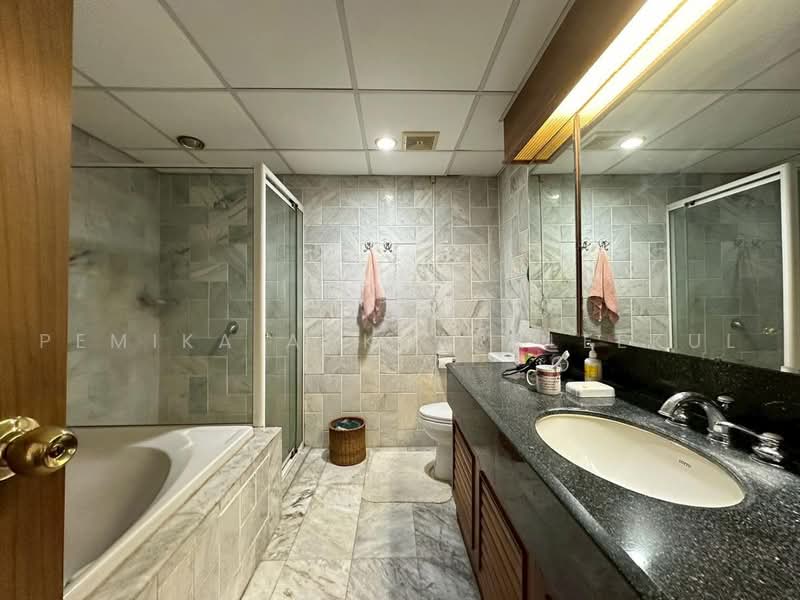 Somkid Gardens, Bangkok, Ploenchit, Lumphini, Pathum Wan, Bangkok, 3 Bedrooms, 211 sqm, Condo For Sale, by Pemika Aukkaraleekul, 500493704 - DDproperty.com