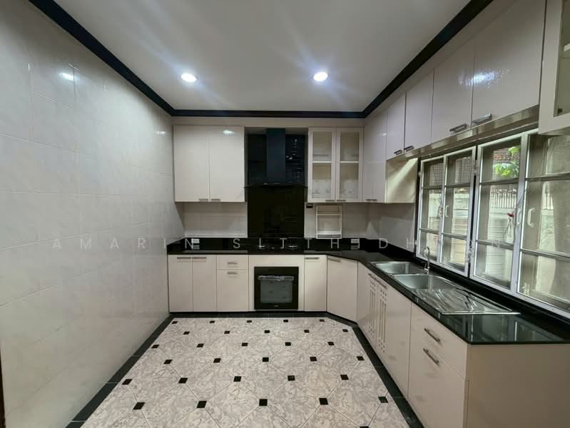 Single House in Soi Pridi 25, Bangkok, Khlong Tan Nua, Watthana, Bangkok, 3 Bedrooms, 400 sqm, Single Detached House For Rent, by Amarin Sitthidhoon, 500493712 - DDproperty.com