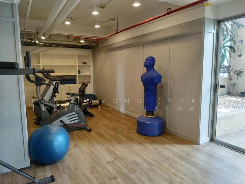 Silom Suite, Bangkok, Soi Sathorn 12, Sathorn Road, Silom, Bang Rak, Bangkok, 1 Bedroom, 45 sqm, Condo For Rent, by Bencharong (Yok) Treerat-a-na-wat, 500493724 - DDproperty.com