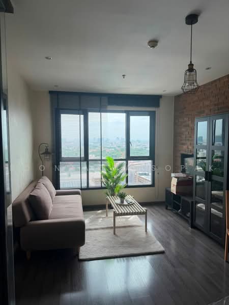 The Base Park East Sukhumvit 77, Bangkok, 99 Soi Pridi Banomyong 2, Phra Kanong Nua, Watthana, Bangkok, 2 Bedrooms, 50 sqm, Condo For Rent, by Boonraksa Sopak, 500493725 - DDproperty.com