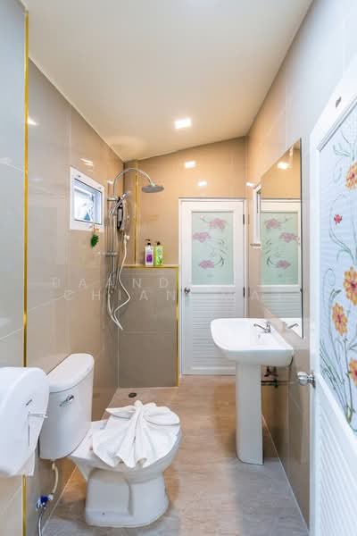 Luxury Pool Villa for Rent near Meechok Plaza, Chiang Mai Rental Price: 45,000 THB / month No.5P011, Chiang Mai, Fa Ham, Muang Chiang Mai, Chiang Mai, 6 Bedrooms, 180 sqm, Single Detached House For Rent, by Baandeedee Chiangmai, 500493761 - DDproperty.com