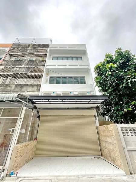 3-BR Townhouse, Bangkok, Praborommaharatchawang, Phra Nakhon, Bangkok, 3 Bedrooms, 160 sqm, Townhouse For Rent, by Boonraksa Sopak, 500493764 - DDproperty.com