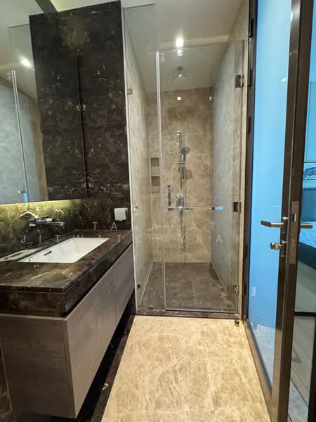 28 Chidlom, Bangkok, 28 Chit Lom Alley, Lumphini, Pathum Wan, Bangkok, 1 Bedroom, 36 sqm, Condo For Sale, by Tanapat Jitwatcharakomol, 500493781 - DDproperty.com