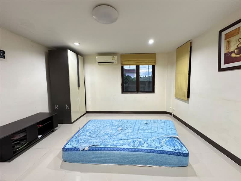 Detached house Thai Style Prachautit 54, Bangkok, ประชาอุทิศ 54, Bangmot, Thung Khru, Bangkok, 4 Bedrooms, 200 sqm, Single Detached House For Sale, by Worazett pornpatpulkasaim, 500493794 - DDproperty.com