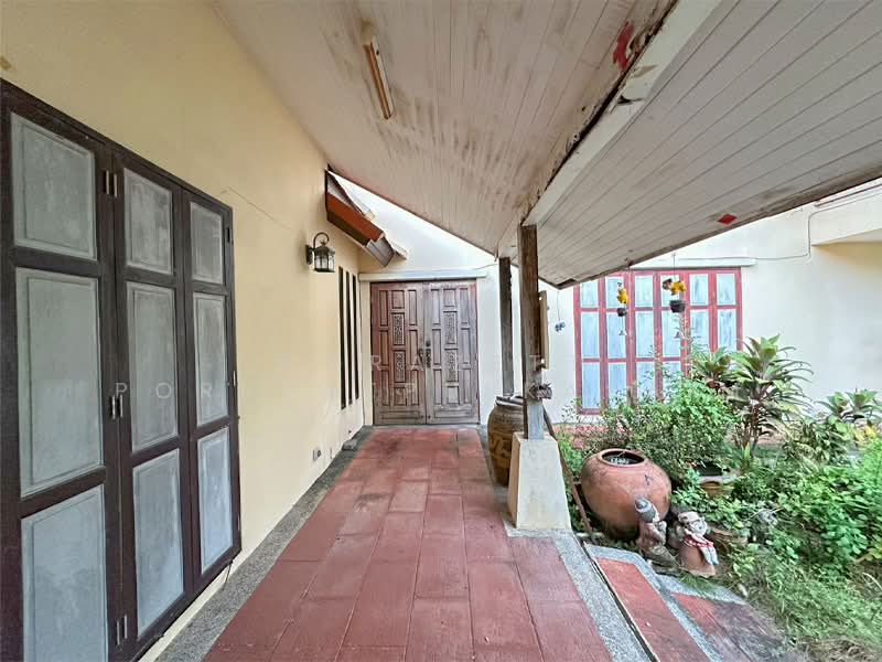 Detached house Thai Style Prachautit 54, Bangkok, ประชาอุทิศ 54, Bangmot, Thung Khru, Bangkok, 4 Bedrooms, 200 sqm, Single Detached House For Sale, by Worazett pornpatpulkasaim, 500493794 - DDproperty.com