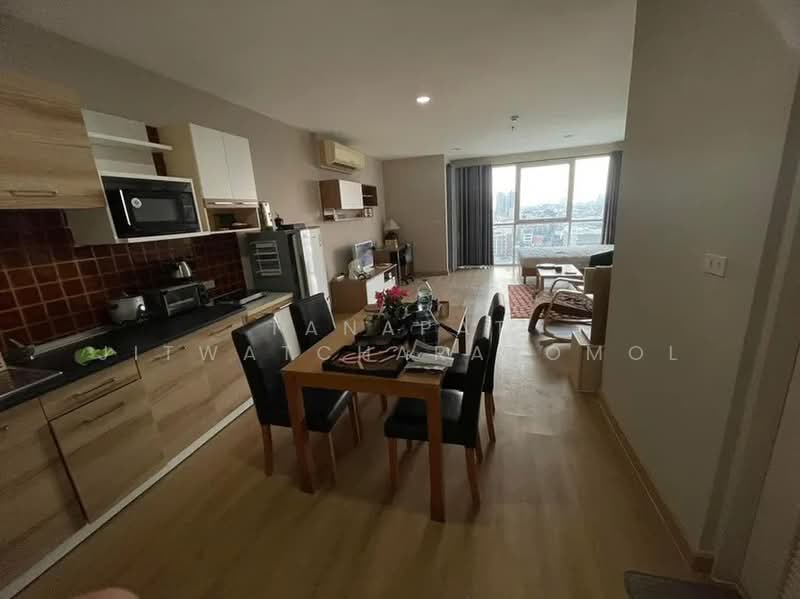 St Louis Grand Terrace, Bangkok, Soi Sathon 11 S Sathon Rd, Yan Nawa, Sathon, Bangkok, 1 Bedroom, 47 sqm, Condo For Rent, by Tanapat Jitwatcharakomol, 500493819 - DDproperty.com