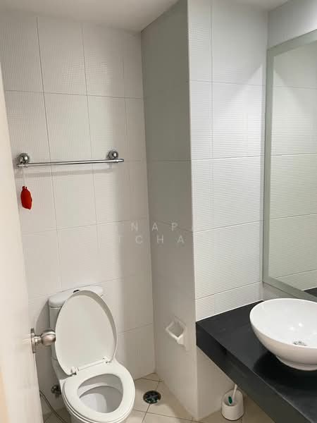 St Louis Grand Terrace, Bangkok, Soi Sathon 11 S Sathon Rd, Yan Nawa, Sathon, Bangkok, 1 Bedroom, 47 sqm, Condo For Rent, by Tanapat Jitwatcharakomol, 500493819 - DDproperty.com