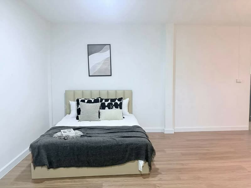 บ้าน 6-ห้องนอน, กรุงเทพ, สามเสนนอก, ห้วยขวาง, กรุงเทพ, 500 ตร.ม., บ้านเดี่ยว ให้เช่า, โดย Boonraksa Sopak, 500493828 - DDproperty.com