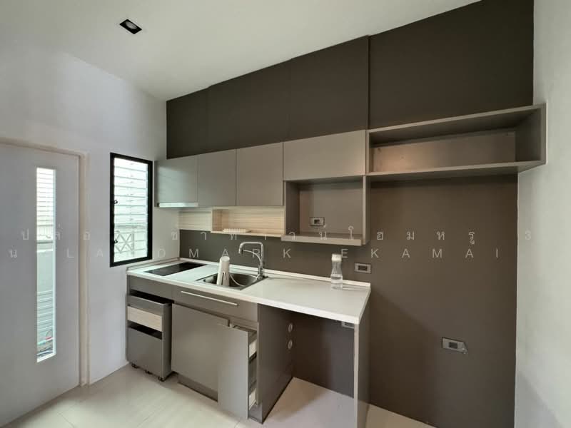 Landmark Ekamai-Ramindra, Bangkok, Sukhonthasawat Road, Lat Phrao, Bangkok, 3 Bedrooms, 170 sqm, Townhouse For Rent, by คุณอั้ม, 500493872 - DDproperty.com