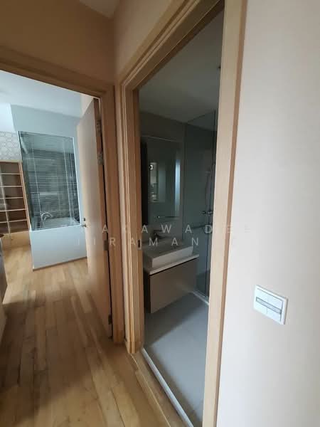 Siri At Sukhumvit, Bangkok, 902 Sukhumvit Road, Phra Kanong, Khlong Toei, Bangkok, 2 Bedrooms, 74 sqm, Condo For Rent, by Phakawadee Jiramanee, 500493902 - DDproperty.com