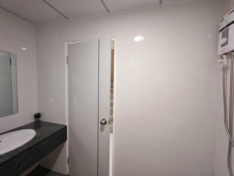หมู่บ้านสินธานีรัชดา, Bangkok, Wang Thonglang, Bangkok, 3 Bedrooms, 350 sqm, Townhouse For Rent, by การุณ ชมภูบุตร, 500493908 - DDproperty.com