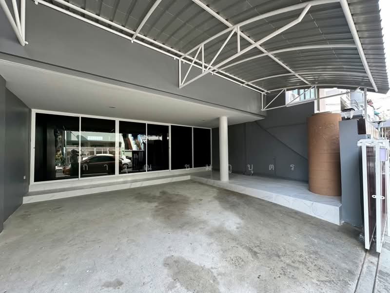 หมู่บ้านสินธานีรัชดา, Bangkok, Wang Thonglang, Bangkok, 3 Bedrooms, 350 sqm, Townhouse For Rent, by การุณ ชมภูบุตร, 500493908 - DDproperty.com