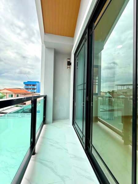 Townhome Phetkasem 68, Bangkok, Bang Kae Nua, Bang Khae, Bangkok, 5 Bedrooms, 150 sqm, Townhouse For Sale, by HOME Real Estate Service, 500493962 - DDproperty.com