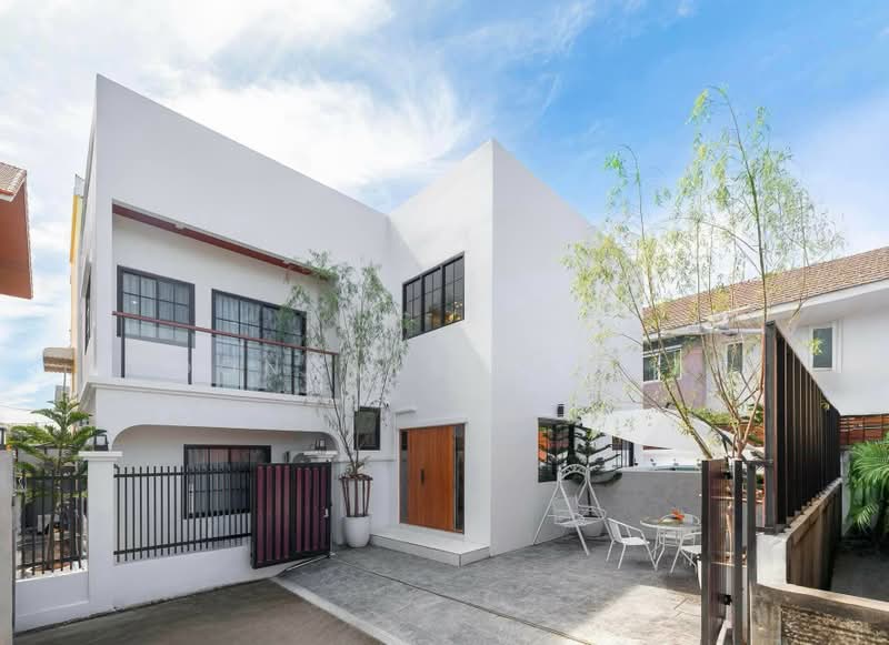 5-BR Villa, Bangkok, Wang Thonglang, Wang Thonglang, Bangkok, 5 Bedrooms, 500 sqm, Villa For Rent, by Boonraksa Sopak, 500493978 - DDproperty.com