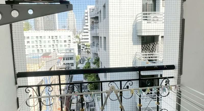 Silom City Resort, Bangkok, 25 Phiphat 2, Silom, Bang Rak, Bangkok, 2 Bedrooms, 101 sqm, Condo For Rent, by Boonraksa Sopak, 500493987 - DDproperty.com