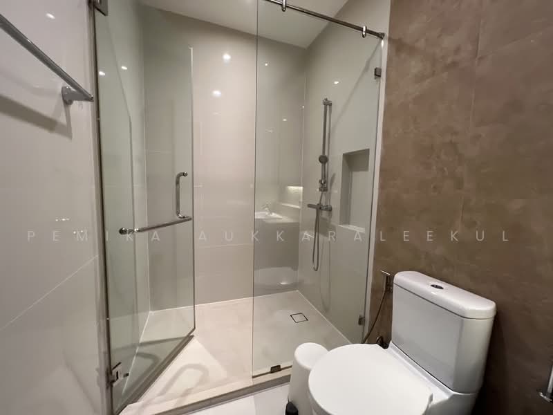 Bright Sukhumvit 24, Bangkok, Sukhumvit 24 Alley, Khong Tan, Khlong Toei, Bangkok, 3 Bedrooms, 189 sqm, Condo For Sale, by Pemika Aukkaraleekul, 500493989 - DDproperty.com
