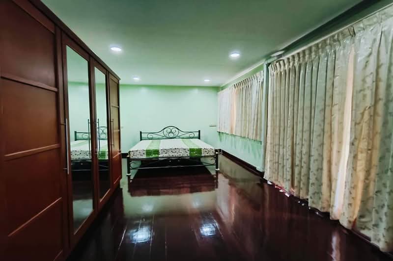 บ้านเดี่ยว 2 ชั้น เนื้อที่ 60 ตร.ว. ชุมชนหัวจักรตึกแดง (กำแพงเพชร 6), Bangkok, Bang Sue, Bangkok, 3 Bedrooms, 200 sqm, Single Detached House For Sale, by ชนะชาติ นนท์ตา, 500494002 - DDproperty.com