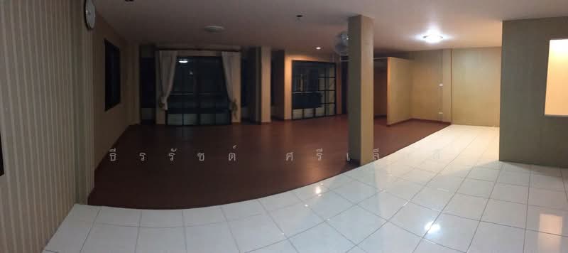 3-story commercial building for sale in a prime location in the heart of Sriracha (behind Robinson/A, Chon Buri (Pattaya), Surasak, Si Racha, Chon Buri (Pattaya), , 681 sqm, Shophouse For Sale, by ธีรรัชต์ ศรีเล็กดี, 500494031 - DDproperty.com