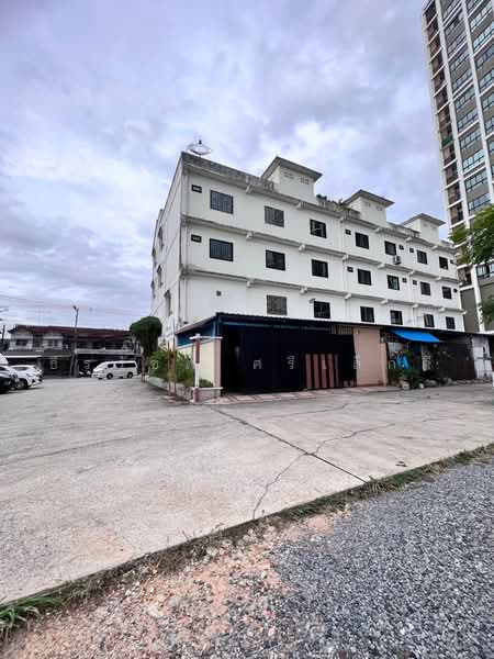 3-story commercial building for sale in a prime location in the heart of Sriracha (behind Robinson/A, Chon Buri (Pattaya), Surasak, Si Racha, Chon Buri (Pattaya), , 681 sqm, Shophouse For Sale, by ธีรรัชต์ ศรีเล็กดี, 500494031 - DDproperty.com