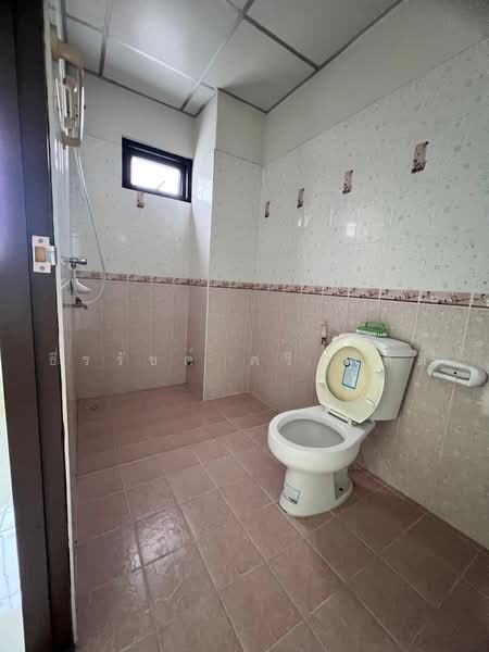 3-story commercial building for sale in a prime location in the heart of Sriracha (behind Robinson/A, Chon Buri (Pattaya), Surasak, Si Racha, Chon Buri (Pattaya), , 681 sqm, Shophouse For Sale, by ธีรรัชต์ ศรีเล็กดี, 500494031 - DDproperty.com