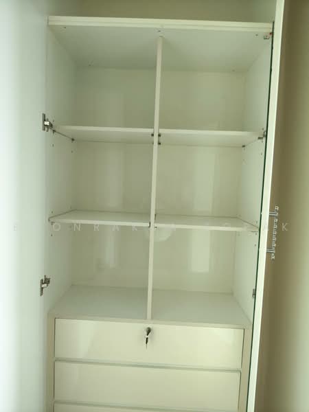 Thru Thonglor, Bangkok, Petchaburi Road, Bang Kapi, Huai Khwang, Bangkok, 2 Bedrooms, 67 sqm, Condo For Rent, by Boonraksa Sopak, 500494058 - DDproperty.com