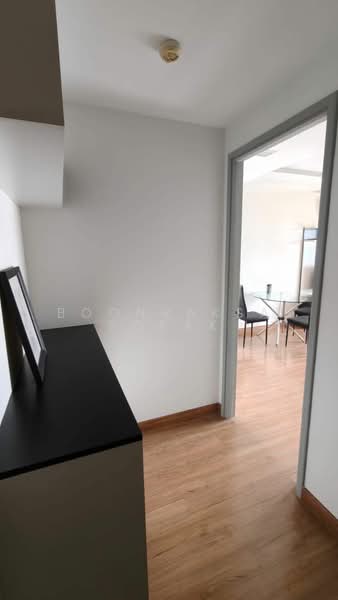 Thru Thonglor, Bangkok, Petchaburi Road, Bang Kapi, Huai Khwang, Bangkok, 2 Bedrooms, 64 sqm, Condo For Rent, by Boonraksa Sopak, 500494064 - DDproperty.com