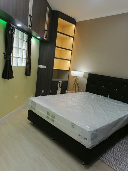 President Park Sukhumvit 24, Bangkok, 99 Sukhumvit 24 Alley, Khlongtoei Nua, Watthana, Bangkok, 2 Bedrooms, 100 sqm, Condo For Sale, by Pemika Aukkaraleekul, 500494072 - DDproperty.com