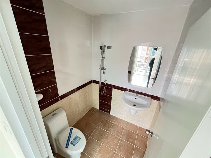 Gusto Grand Ramkhamhaeng, Bangkok, Ratphatthana Road (Soi Mistine), Saphan Sung, Bangkok, 5 Bedrooms, 175 sqm, Townhouse For Sale, by คุณ ณรฎา หมวดหรี่ (จิ๊บ), 500494099 - DDproperty.com