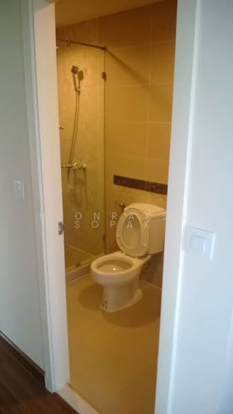 The Crest Phahonyothin 11, Bangkok, Soi Phaholyothin 11 Phaholyothin Road, Samsen Nai, Phaya Thai, Bangkok, 2 Bedrooms, 63 sqm, Condo For Rent, by Boonraksa Sopak, 500494110 - DDproperty.com