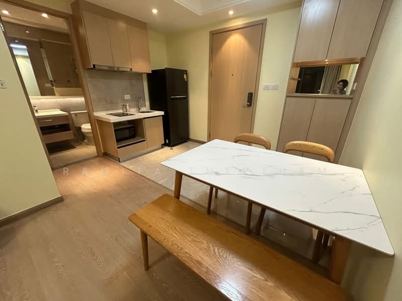 Regal Sathon-Naradhiwas, Bangkok, Naradhiwas Rajanagarindra Road, Thung Maha Mek, Sathon, Bangkok, 1 Bedroom, 35 sqm, Condo For Rent, by Ramita Theptham, 500494118 - DDproperty.com