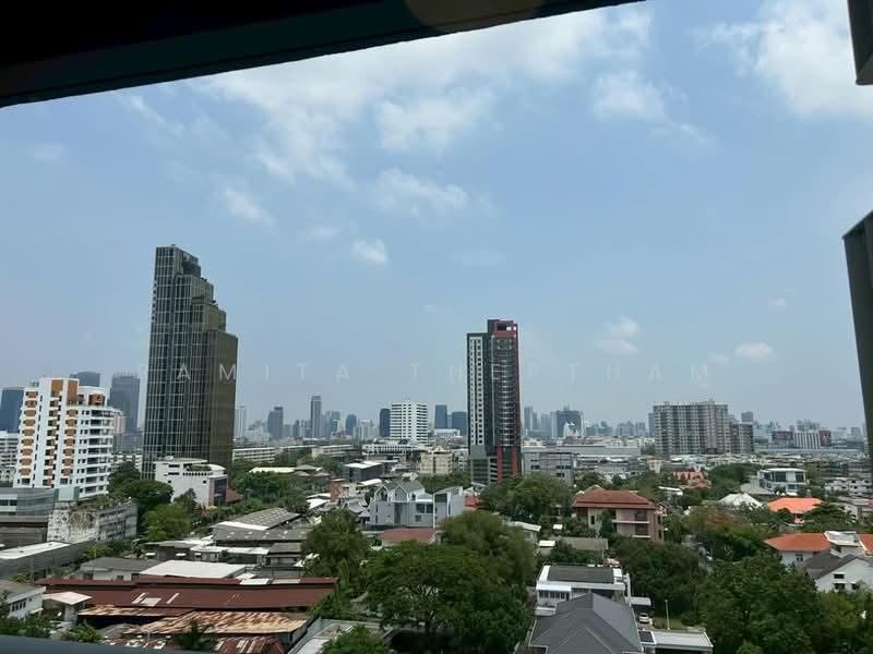 Regal Sathon-Naradhiwas, Bangkok, Naradhiwas Rajanagarindra Road, Thung Maha Mek, Sathon, Bangkok, 1 Bedroom, 35 sqm, Condo For Rent, by Ramita Theptham, 500494118 - DDproperty.com