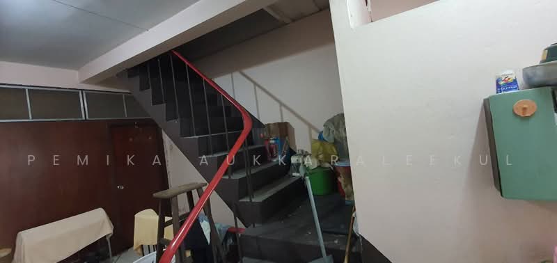 ทาวน์เฮ้าส์ 4-ห้องนอน, กรุงเทพ, ห้วยขวาง, กรุงเทพ, 180 ตร.ม., ทาวน์เฮ้าส์ ขาย, โดย Pemika Aukkaraleekul, 500494120 - DDproperty.com