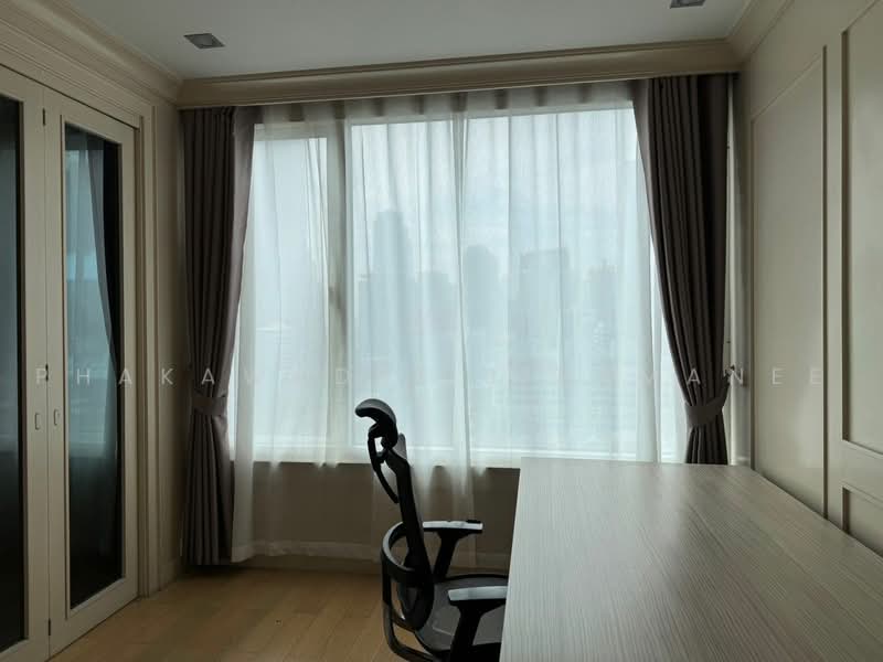 The Royal Saladaeng, Bangkok, 79 Saladaeng Road, Silom, Bang Rak, Bangkok, 3 Bedrooms, 235 sqm, Condo For Rent, by Phakawadee Jiramanee, 500494145 - DDproperty.com