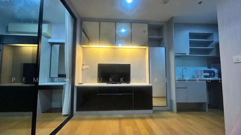 Noble Revo Silom : โนเบิล รีโว สีลม, กรุงเทพ, 88 ซอยสุรศักดิ์ ถนนสุรสักดิ์ แขวงสีลม เขตบางรัก จังหวัดกรุงเทพมหานคร, สีลม, บางรัก, กรุงเทพ, 31 ตร.ม., คอนโด ขาย, โดย Pemika Aukkaraleekul, 500494149 - DDproperty.com