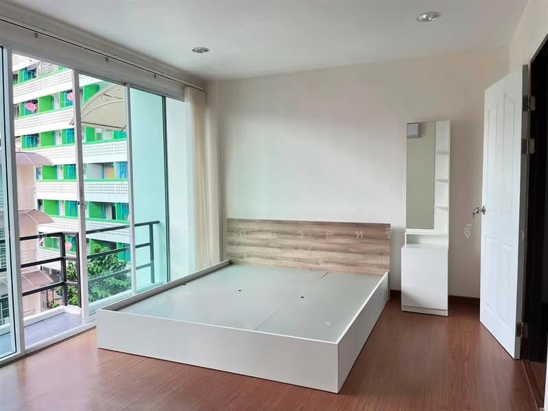 ปรัชญา โฮมทาวน์ @ ลาดพร้าว 71, Bangkok, ถนนนาคนิวาส, Lat Phrao, Bangkok, 3 Bedrooms, 190 sqm, Townhouse For Sale, by คุณ ณรฎา หมวดหรี่ (จิ๊บ), 500494154 - DDproperty.com
