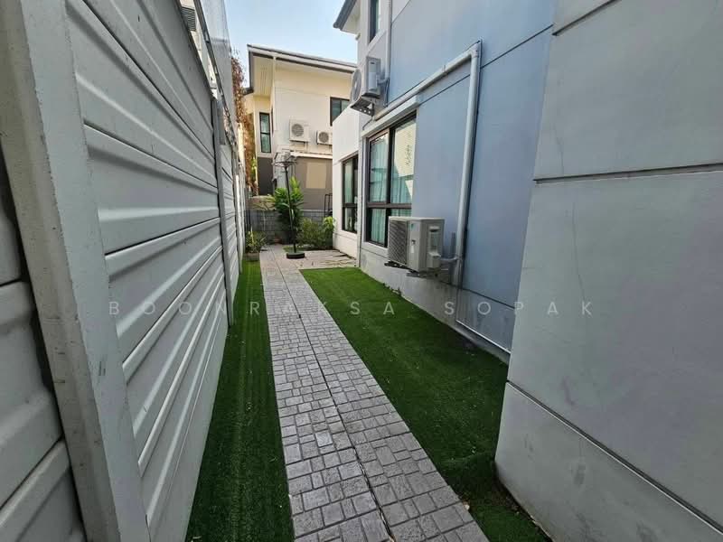 The City Ekkamai-Ladprao, Bangkok, Pradit Manutham Road, Phlapphla, Wang Thonglang, Bangkok, 4 Bedrooms, 288 sqm, Single Detached House For Rent, by Boonraksa Sopak, 500494170 - DDproperty.com
