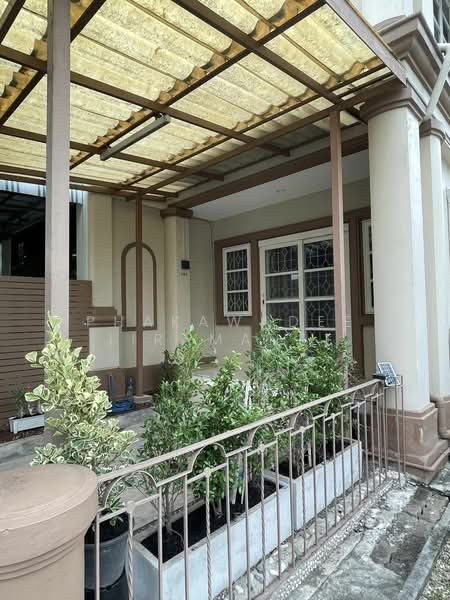 Baan Sukhumvit Garden City 79, Bangkok, Sukhumvit Road 79, Bang Chak, Phra Khanong, Bangkok, 3 Bedrooms, 115 sqm, Townhouse For Rent, by Phakawadee Jiramanee, 500494173 - DDproperty.com