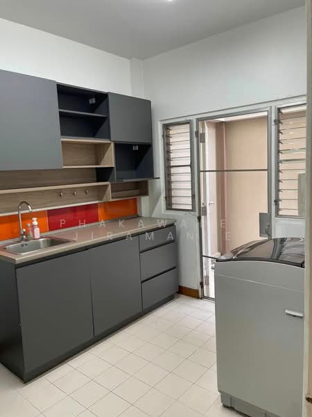 Baan Sukhumvit Garden City 79, Bangkok, Sukhumvit Road 79, Bang Chak, Phra Khanong, Bangkok, 3 Bedrooms, 115 sqm, Townhouse For Rent, by Phakawadee Jiramanee, 500494173 - DDproperty.com