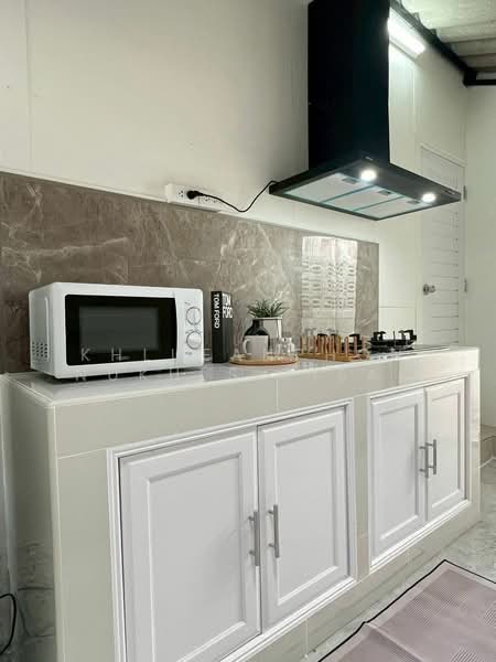 undefined, Bangkok, Samsen Nok, Huai Khwang, Bangkok, 4 Bedrooms, 240 sqm, Single Detached House For Rent, by Khlueanphon Nukulsirisak, 500494200 - DDproperty.com