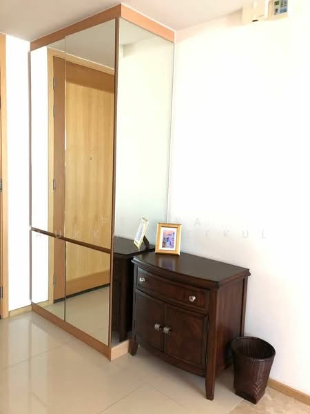 The Empire Place, Bangkok, 88 Narathiwatratchanakharin Road, Thung Maha Mek, Sathon, Bangkok, 1 Bedroom, 65 sqm, Condo For Sale, by Pemika Aukkaraleekul, 500494214 - DDproperty.com