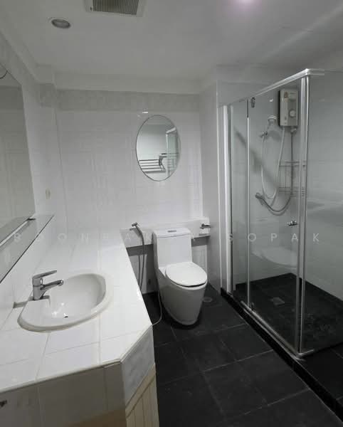Asoke Place, Bangkok, Asok Montri Rd, Khlongtoei Nua, Watthana, Bangkok, 1 Bedroom, 81 sqm, Condo For Rent, by Boonraksa Sopak, 500494218 - DDproperty.com