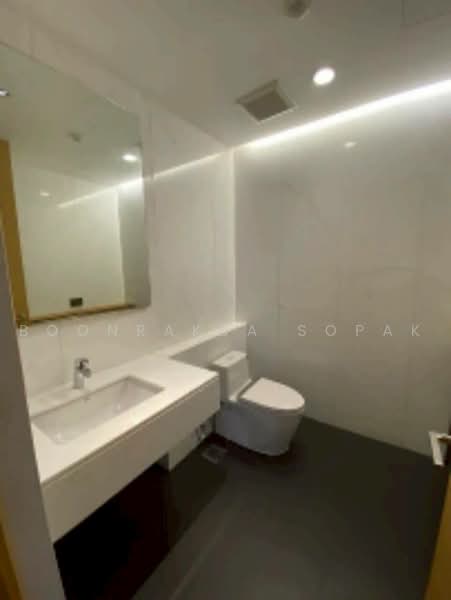Vana Residence Sukhumvit 26 : วนา เรสซิเดนซ์ สุขุมวิท 26, กรุงเทพ, 38 ซอย อรรถกวี 1 ถนนสุขุมวิท 26, คลองตัน, คลองเตย, กรุงเทพ, 380 ตร.ม., อพาร์ทเมนท์ ให้เช่า, โดย Boonraksa Sopak, 500494236 - DDproperty.com
