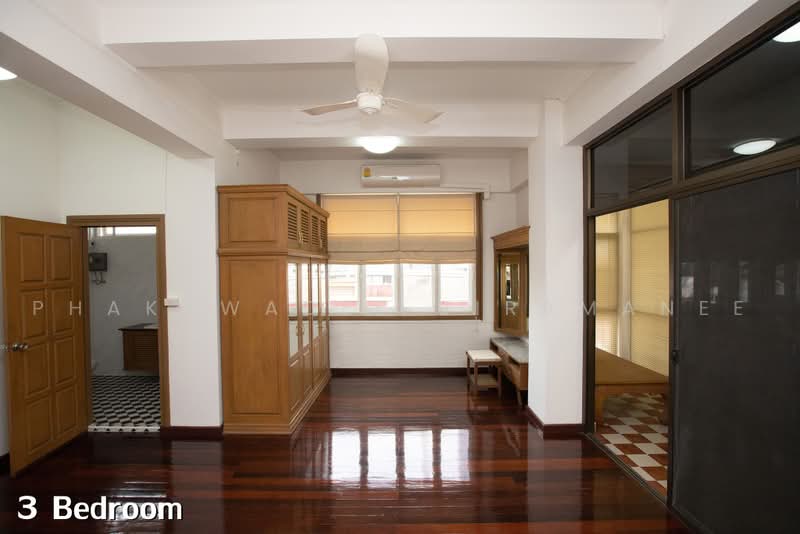 Ambassador's Court : แอมบาสเดอร์ส คอร์ท, กรุงเทพ, ซอยหลังสวน, ลุมพินี, ปทุมวัน, กรุงเทพ, 240 ตร.ม., อพาร์ทเมนท์ ให้เช่า, โดย Phakawadee Jiramanee, 500494239 - DDproperty.com